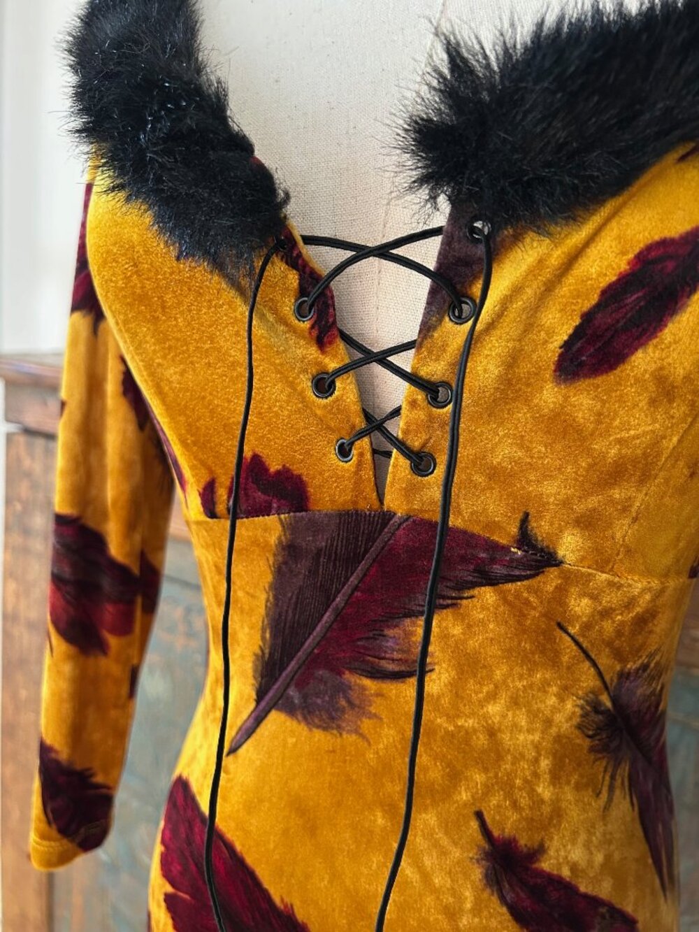 ***SOLD***Vintage Betsey Johnson New York Feather Velvet Dress - Picture 6 of 9